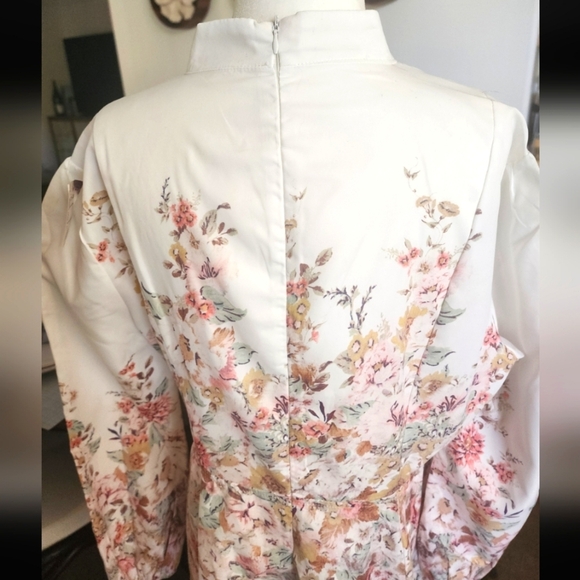 Spring Floral Button-Down Dress Size 3x - Picture 2 of 7